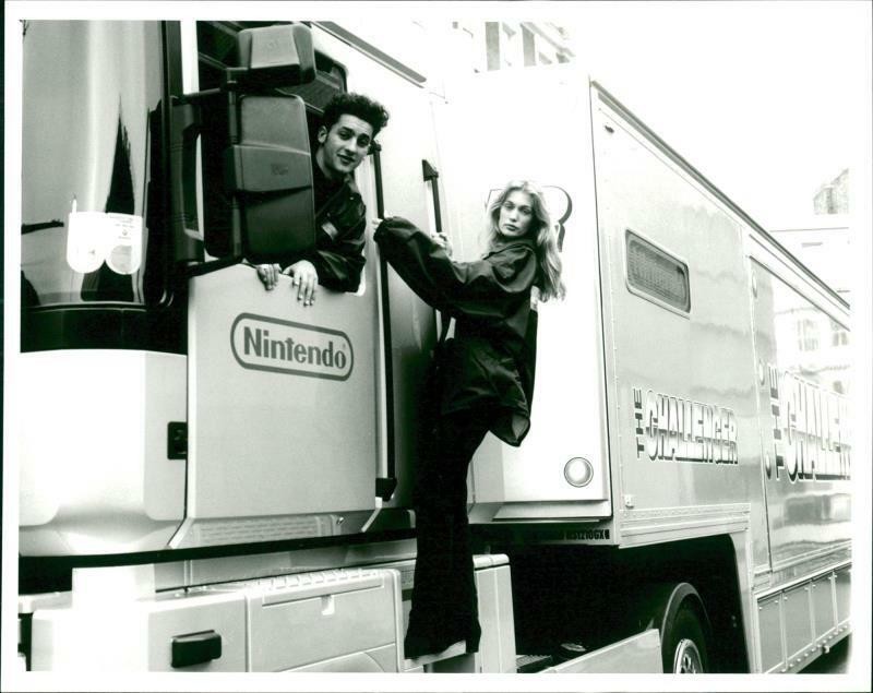 Nintendo Challenger Truck