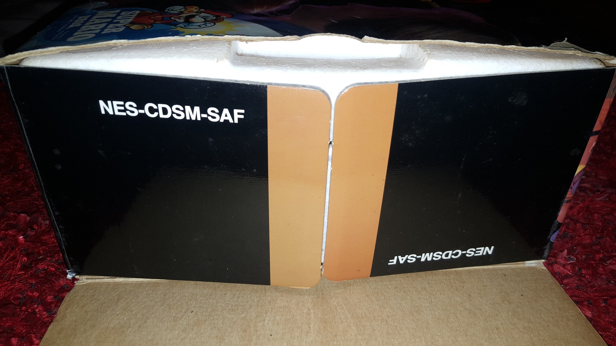 Box of the South African Nintendo NES Console.